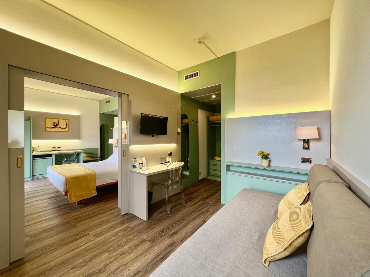 Hotel Marina วิเวโรเน ภายนอก รูปภาพ